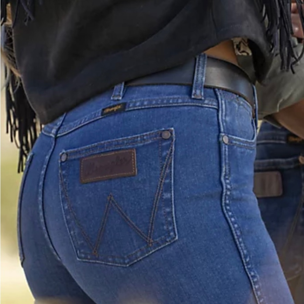 Wrangler High Rise Bootcut Trouser